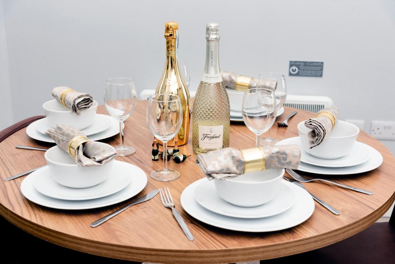 Wrexham Central Stay Apartment Seven 외부 사진